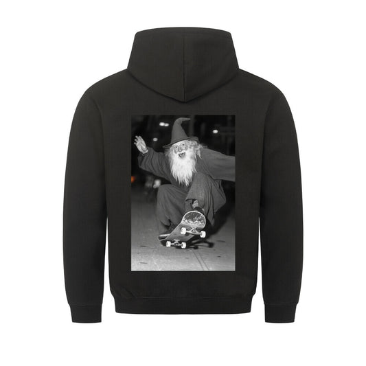 Hoodie_Happy_skateboarding_Wizard_Backprint_Glücklicher_skateboardender_Zauberer
